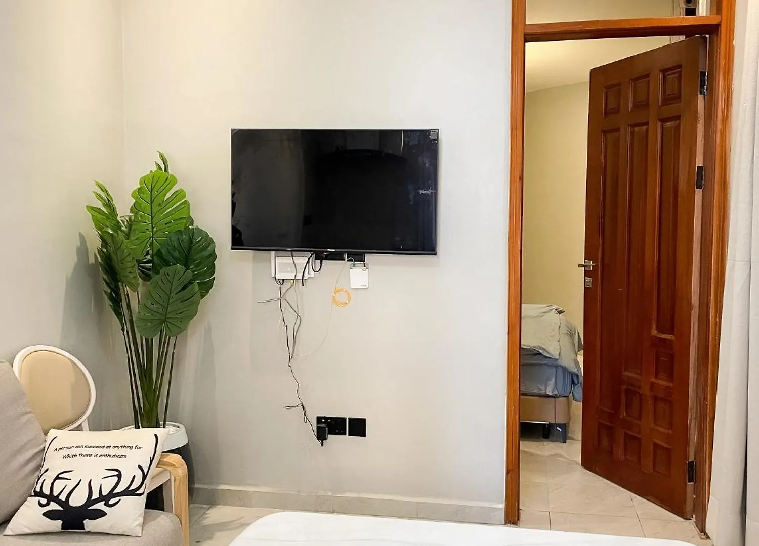 Nsiimenta Stay 1Br كامبالا